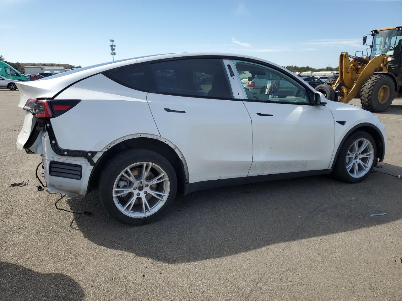 Photo 2 VIN: 7SAYGDEE0PA093219 - TESLA MODEL Y 