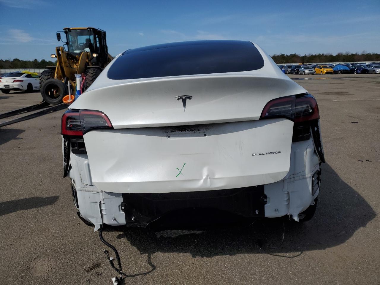 Photo 5 VIN: 7SAYGDEE0PA093219 - TESLA MODEL Y 