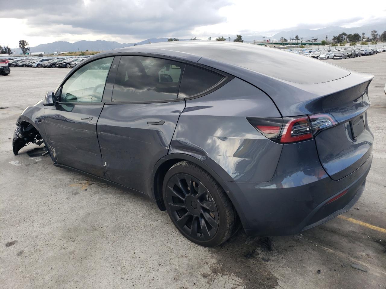 Photo 1 VIN: 7SAYGDEE0PA109127 - TESLA MODEL Y 