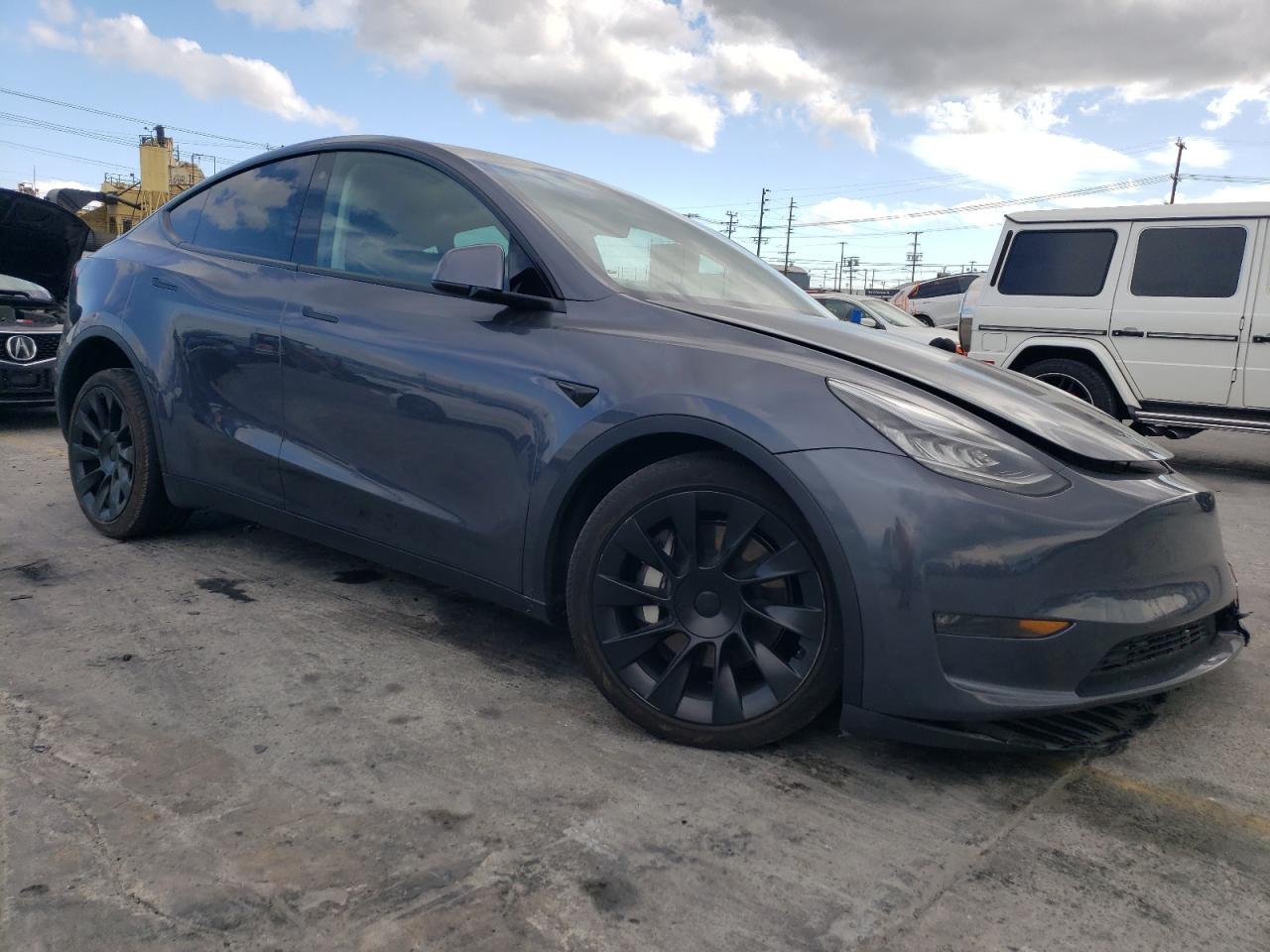 Photo 3 VIN: 7SAYGDEE0PA109127 - TESLA MODEL Y 