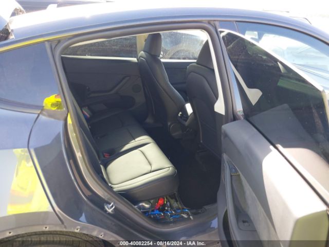 Photo 7 VIN: 7SAYGDEE0PA114053 - TESLA MODEL Y 