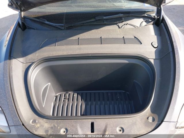 Photo 9 VIN: 7SAYGDEE0PA114053 - TESLA MODEL Y 