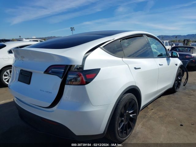 Photo 3 VIN: 7SAYGDEE0PA129197 - TESLA MODEL Y 