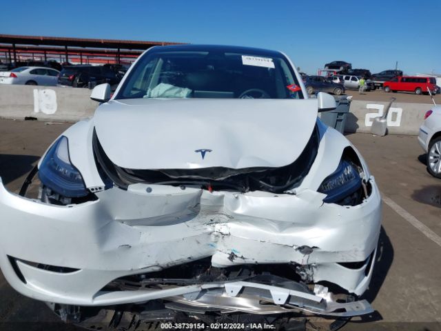 Photo 5 VIN: 7SAYGDEE0PA129197 - TESLA MODEL Y 