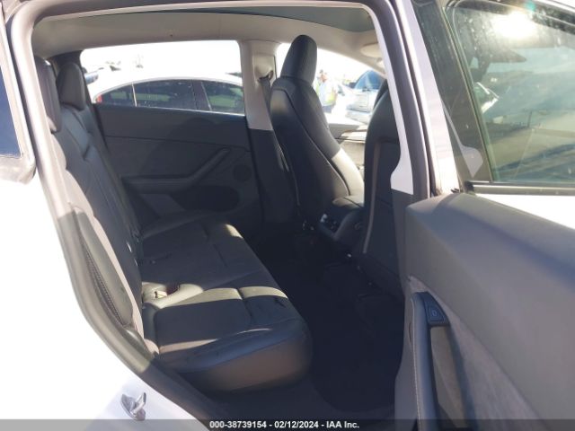 Photo 7 VIN: 7SAYGDEE0PA129197 - TESLA MODEL Y 