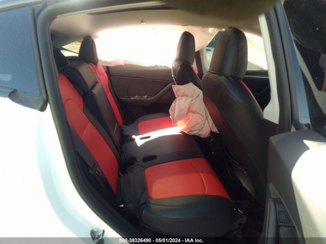 Photo 7 VIN: 7SAYGDEE0PA141270 - TESLA MODEL Y 