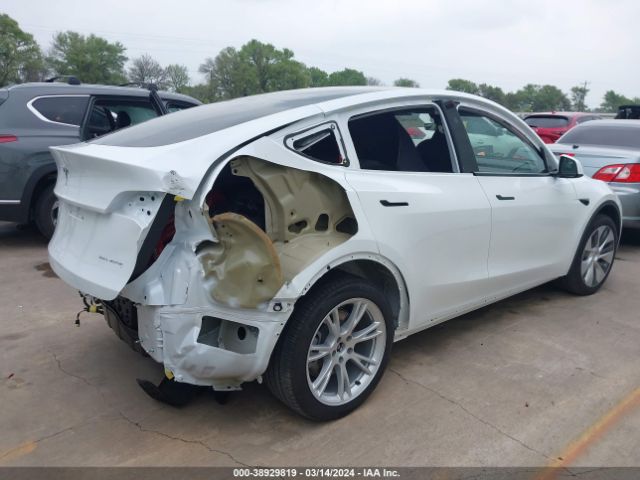 Photo 3 VIN: 7SAYGDEE0PA147621 - TESLA MODEL Y 