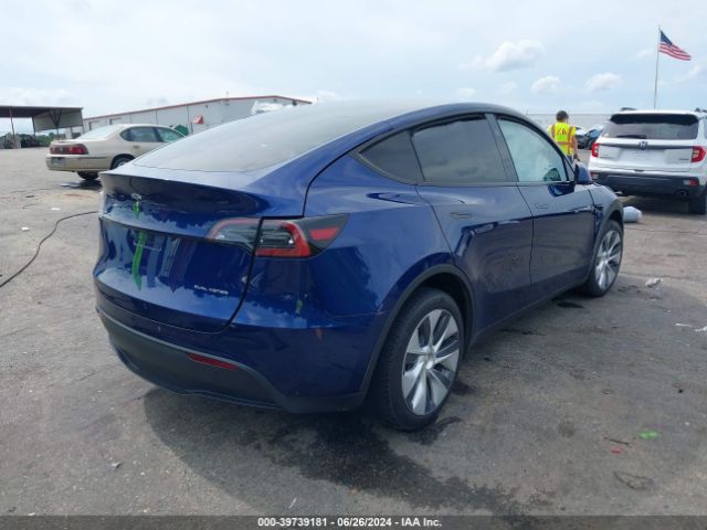 Photo 3 VIN: 7SAYGDEE0PA174902 - TESLA MODEL Y 