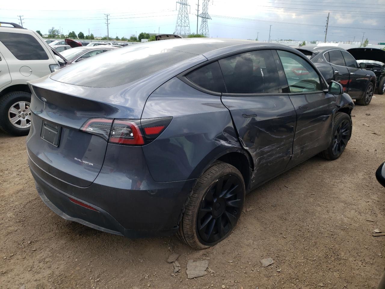 Photo 2 VIN: 7SAYGDEE0PA207025 - TESLA MODEL Y 