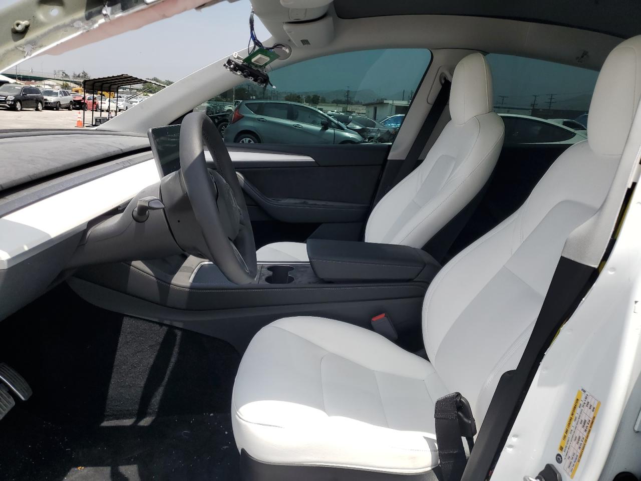 Photo 6 VIN: 7SAYGDEE0PF621022 - TESLA MODEL Y 