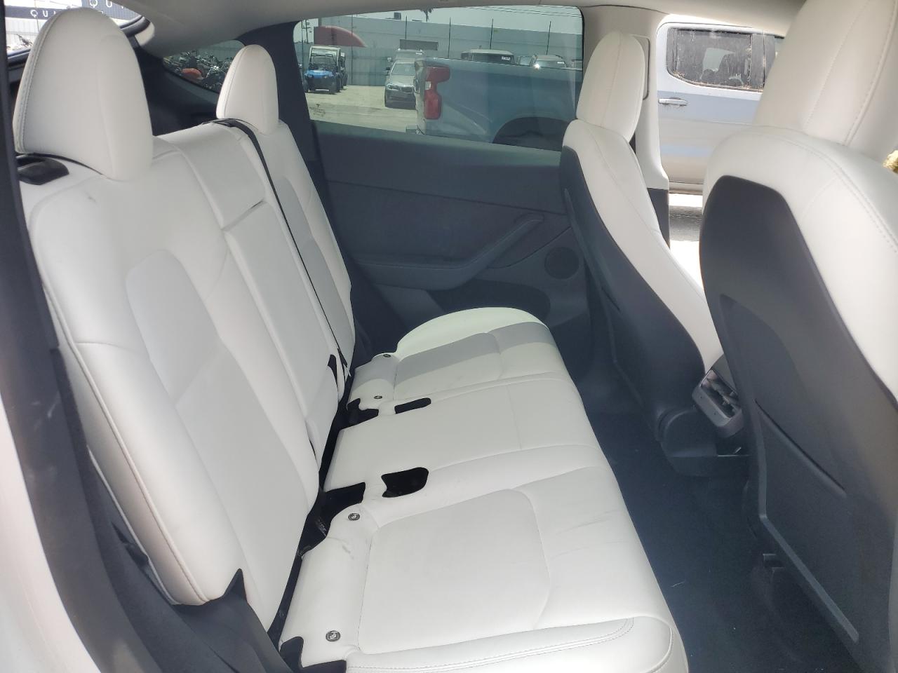 Photo 9 VIN: 7SAYGDEE0PF621022 - TESLA MODEL Y 