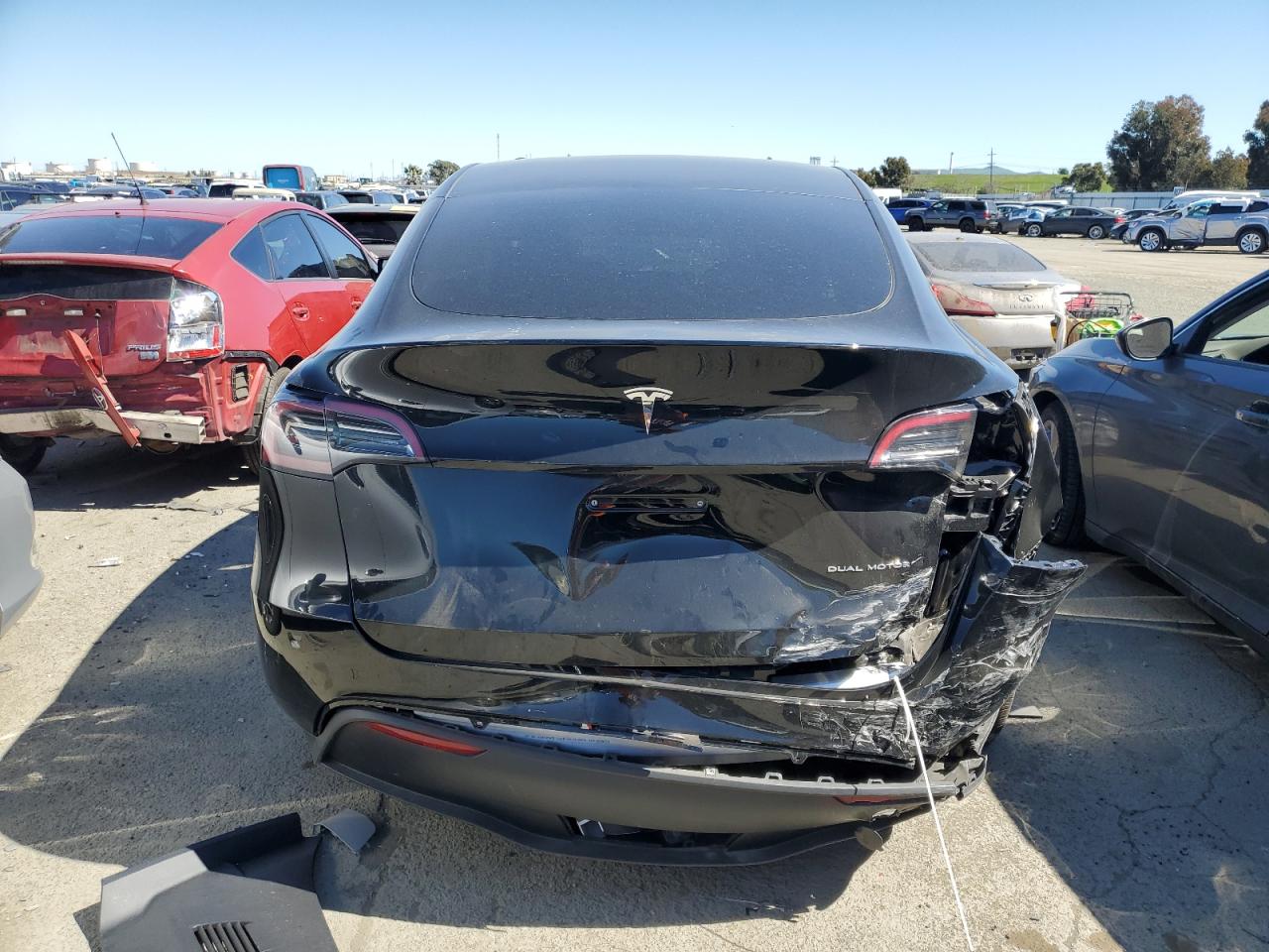 Photo 5 VIN: 7SAYGDEE0PF630531 - TESLA MODEL Y 