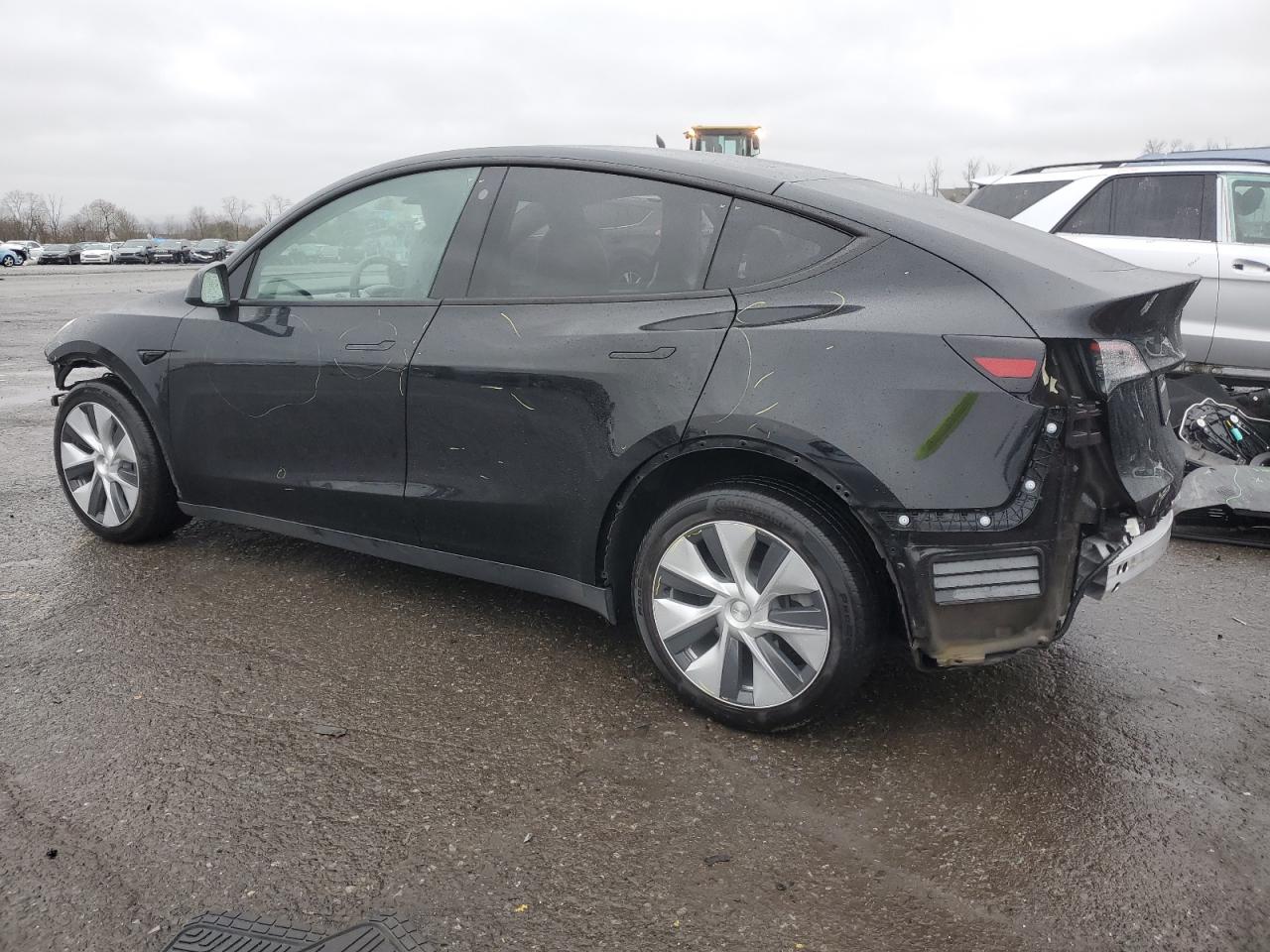 Photo 1 VIN: 7SAYGDEE0PF665358 - TESLA MODEL Y 