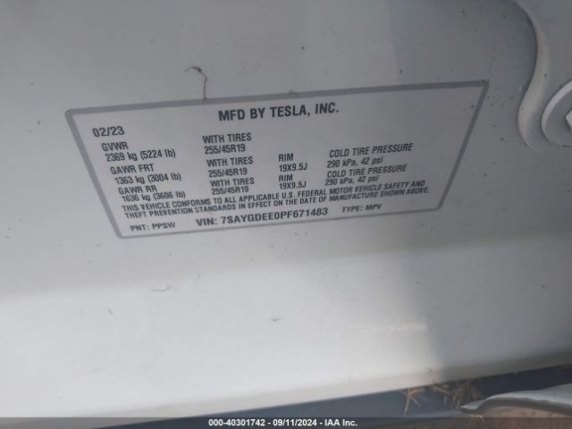 Photo 8 VIN: 7SAYGDEE0PF671483 - TESLA MODEL Y 