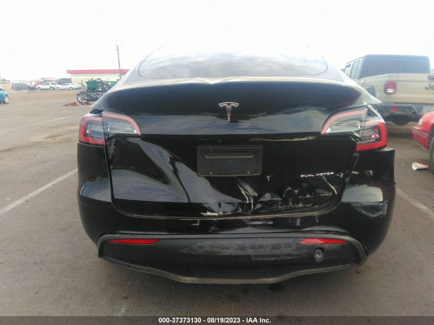 Photo 13 VIN: 7SAYGDEE0PF682922 - TESLA MODEL Y 