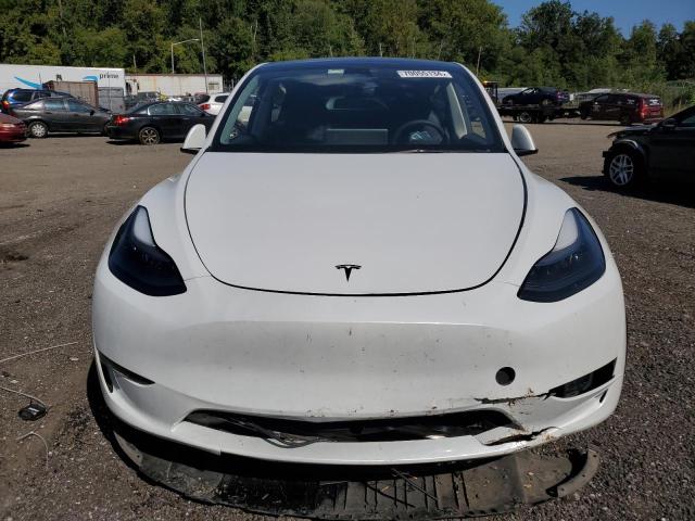 Photo 4 VIN: 7SAYGDEE0PF695668 - TESLA MODEL Y 