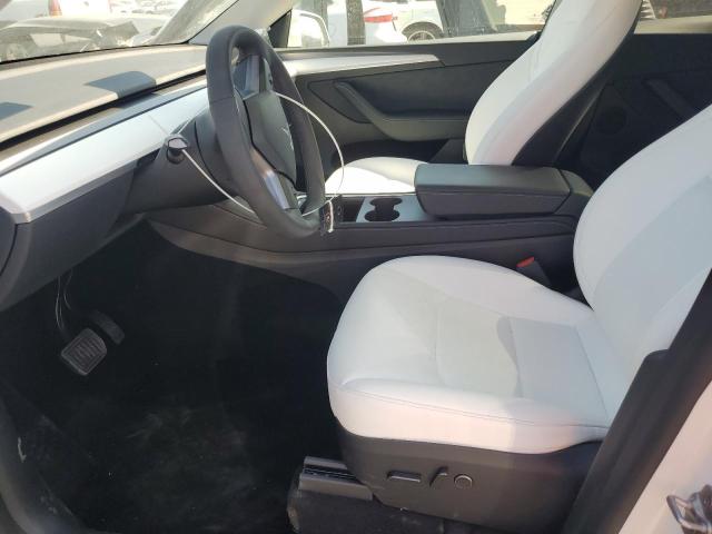 Photo 6 VIN: 7SAYGDEE0PF744433 - TESLA MODEL Y 