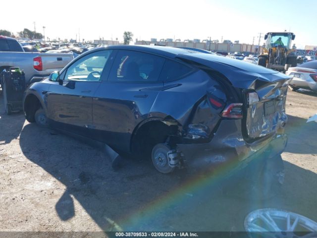 Photo 2 VIN: 7SAYGDEE0PF807532 - TESLA MODEL Y 