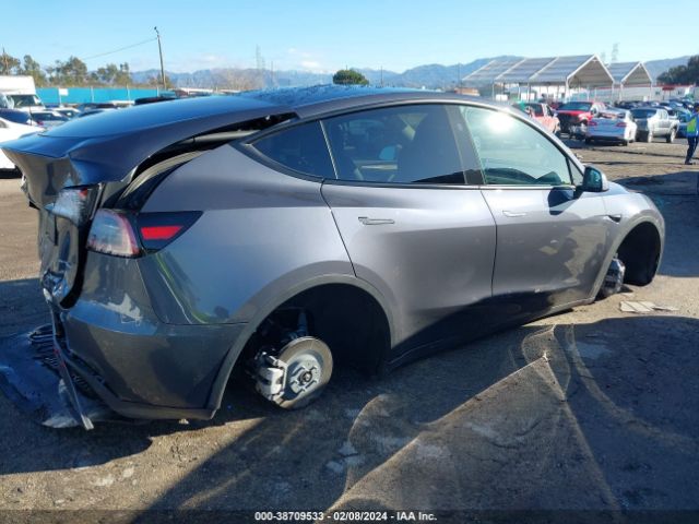 Photo 3 VIN: 7SAYGDEE0PF807532 - TESLA MODEL Y 