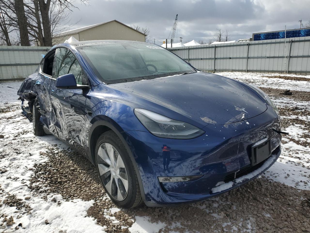 Photo 3 VIN: 7SAYGDEE0PF823827 - TESLA MODEL Y 