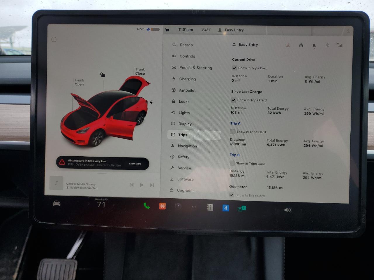 Photo 8 VIN: 7SAYGDEE0PF823827 - TESLA MODEL Y 