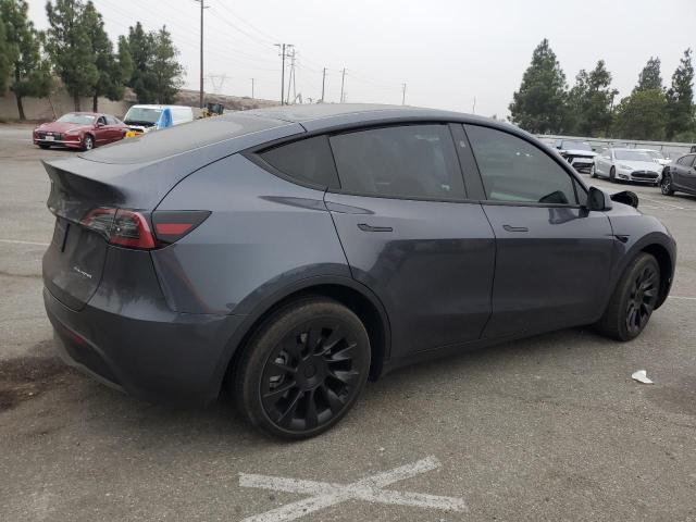 Photo 2 VIN: 7SAYGDEE0PF863017 - TESLA MODEL Y 