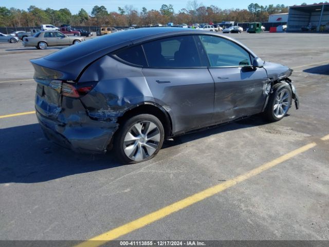 Photo 3 VIN: 7SAYGDEE0PF881601 - TESLA MODEL Y 