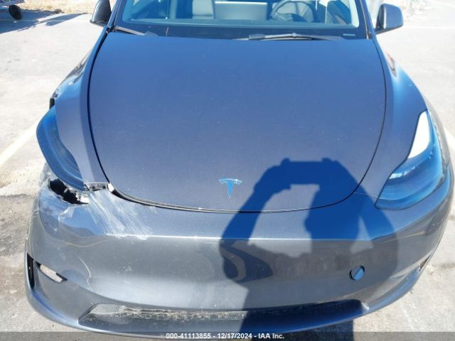 Photo 9 VIN: 7SAYGDEE0PF881601 - TESLA MODEL Y 