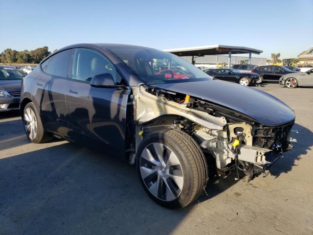 Photo 3 VIN: 7SAYGDEE0PF883171 - TESLA MODEL Y 