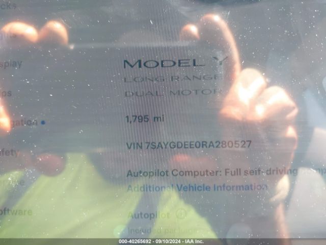 Photo 6 VIN: 7SAYGDEE0RA280527 - TESLA MODEL Y 