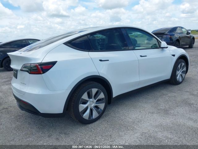 Photo 3 VIN: 7SAYGDEE0RA289888 - TESLA MODEL Y 