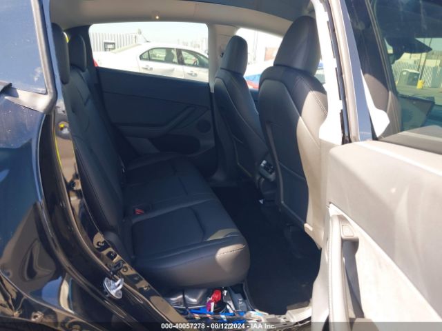 Photo 7 VIN: 7SAYGDEE0RF129836 - TESLA MODEL Y 