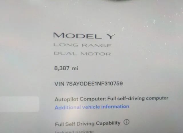 Photo 8 VIN: 7SAYGDEE1NF310759 - TESLA MODEL Y 