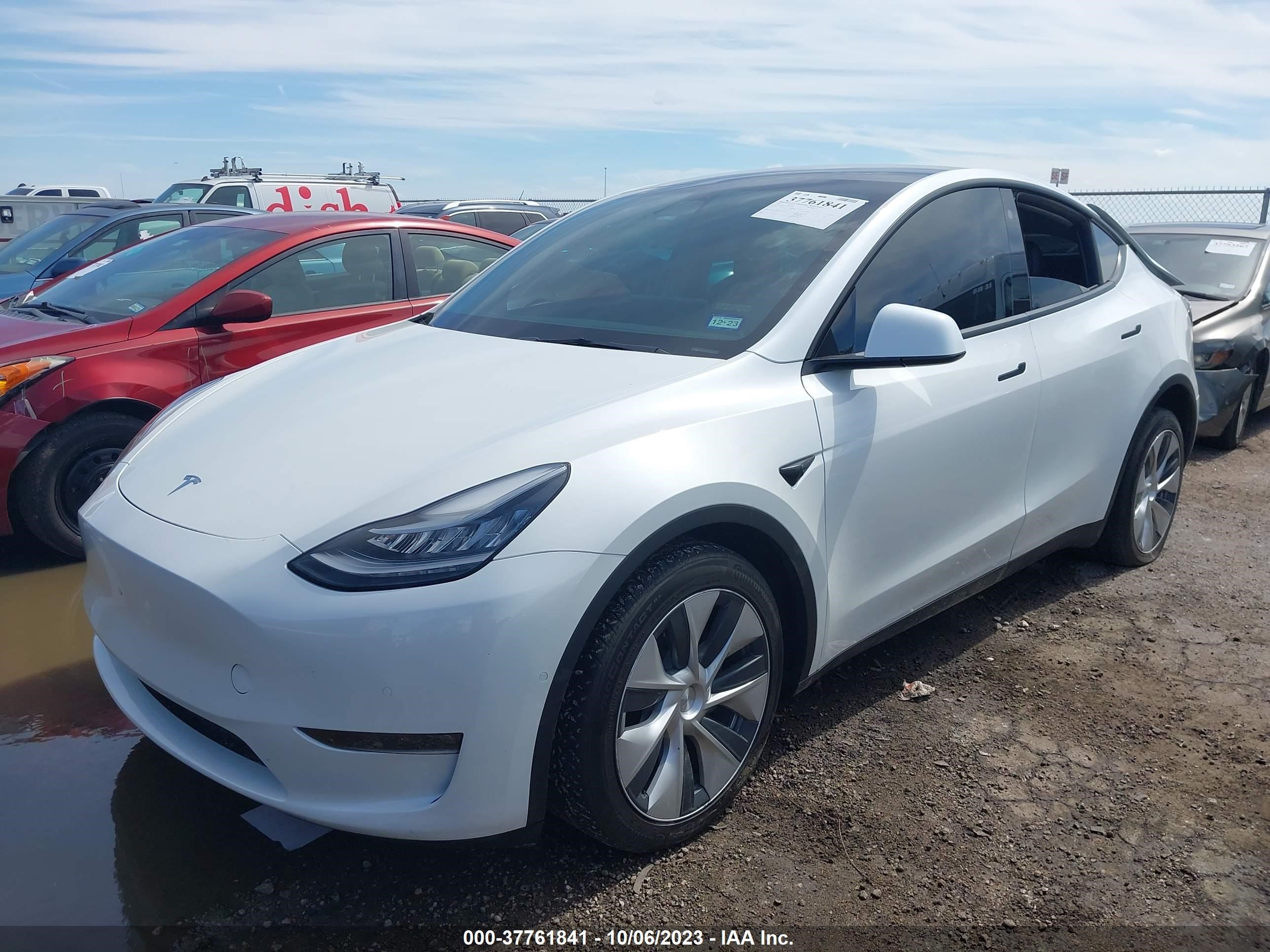 Photo 1 VIN: 7SAYGDEE1NF332728 - TESLA MODEL Y 