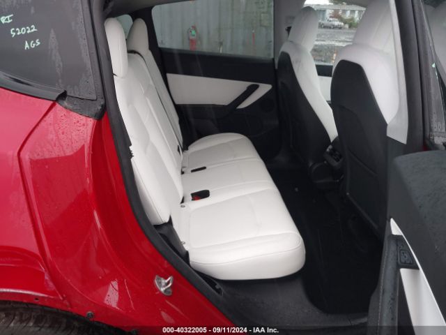 Photo 7 VIN: 7SAYGDEE1NF439178 - TESLA MODEL Y 