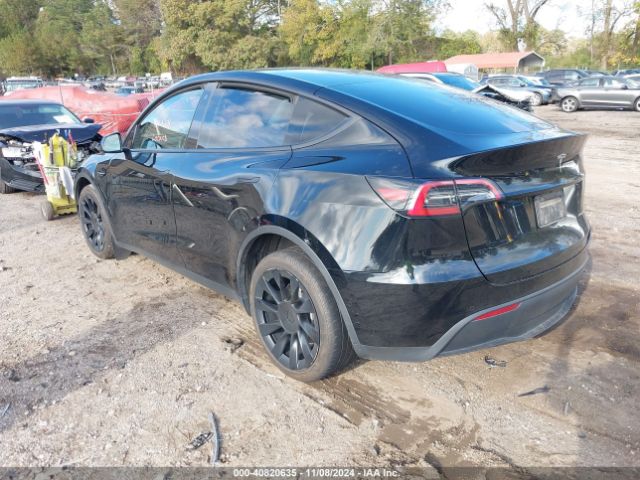 Photo 2 VIN: 7SAYGDEE1NF450861 - TESLA MODEL Y 