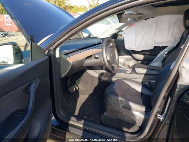 Photo 4 VIN: 7SAYGDEE1NF450861 - TESLA MODEL Y 