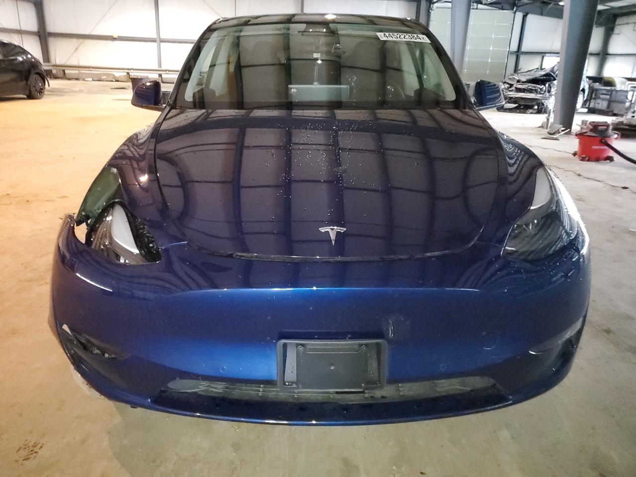 Photo 4 VIN: 7SAYGDEE1NF545064 - TESLA MODEL Y 