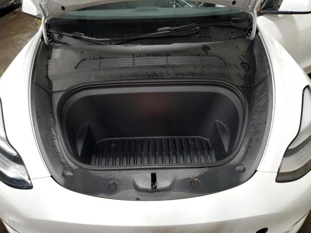 Photo 10 VIN: 7SAYGDEE1PA037970 - TESLA MODEL Y 