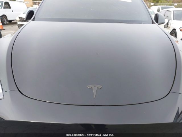 Photo 9 VIN: 7SAYGDEE1PA055921 - TESLA MODEL Y 