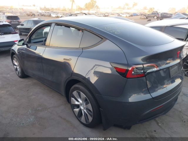 Photo 2 VIN: 7SAYGDEE1PA074887 - TESLA MODEL Y 