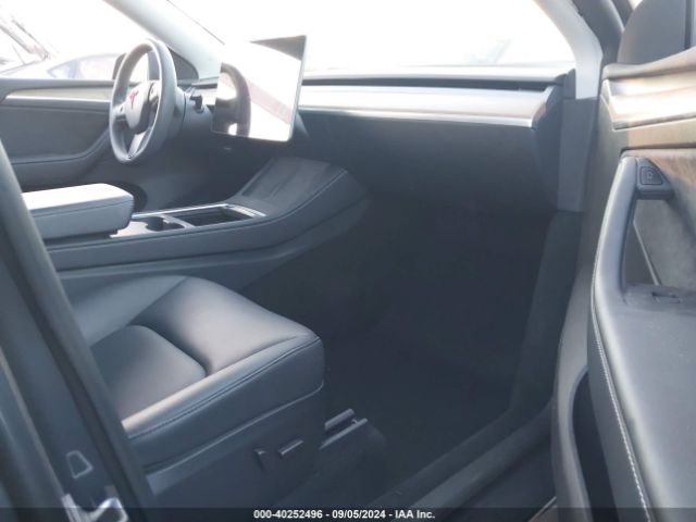 Photo 4 VIN: 7SAYGDEE1PA074887 - TESLA MODEL Y 