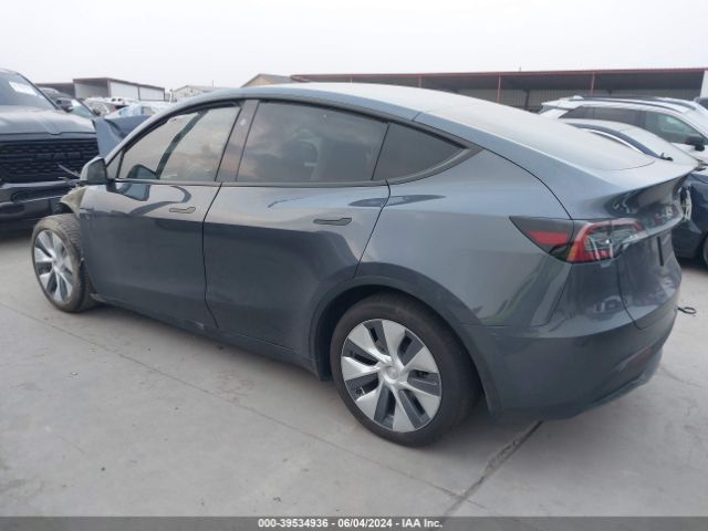 Photo 2 VIN: 7SAYGDEE1PA135185 - TESLA MODEL Y 