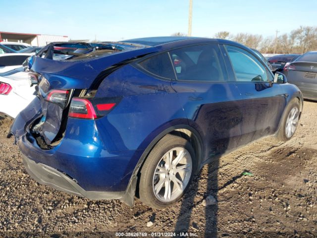 Photo 3 VIN: 7SAYGDEE1PA135543 - TESLA MODEL Y 