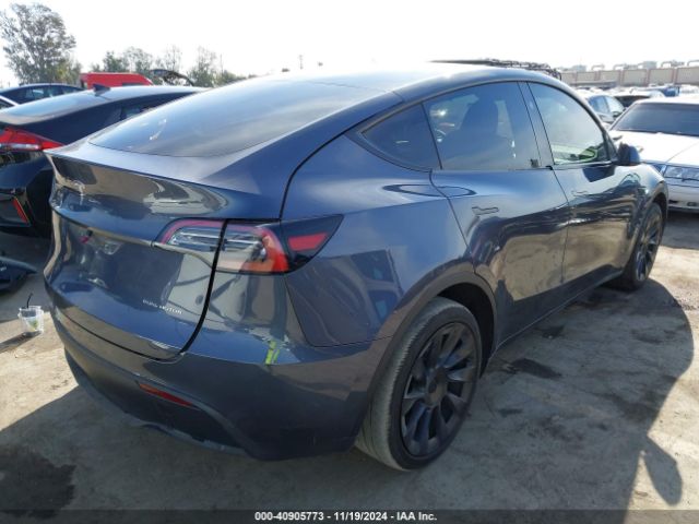 Photo 3 VIN: 7SAYGDEE1PA137017 - TESLA MODEL Y 