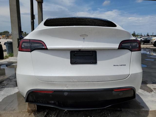 Photo 5 VIN: 7SAYGDEE1PF590900 - TESLA MODEL Y 