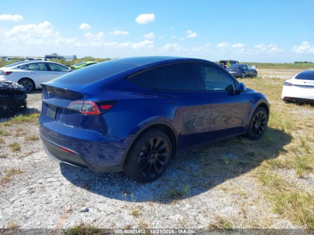 Photo 3 VIN: 7SAYGDEE1PF630201 - TESLA MODEL Y 