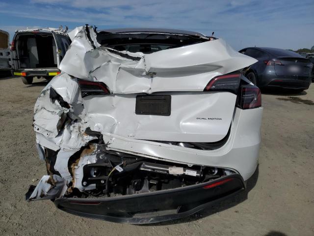 Photo 5 VIN: 7SAYGDEE1PF633311 - TESLA MODEL Y 