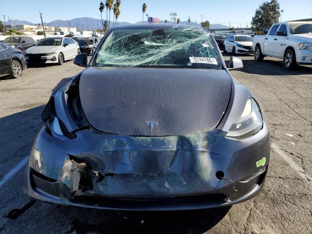 Photo 4 VIN: 7SAYGDEE1PF637410 - TESLA MODEL Y 