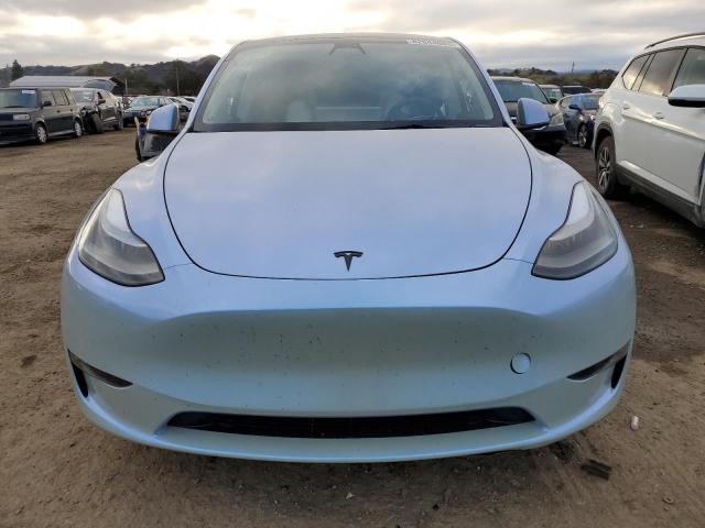 Photo 4 VIN: 7SAYGDEE1PF637584 - TESLA MODEL Y 